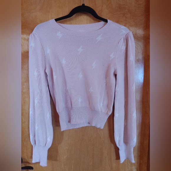 assorted sweaters - Picture 9 of 14